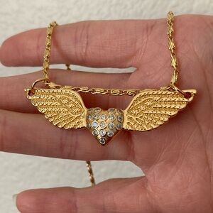 New Vanessa Mooney THE WINGED HEART NECKLACE